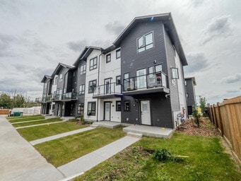 Building Photo - East Pine