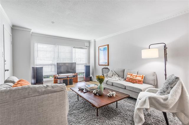 Foto del edificio - 7924 Royal Ln