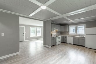 Building Photo - 177 Vero Beach St