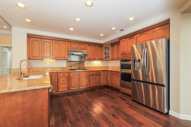 Building Photo - 2820 Mt Niguel Cir
