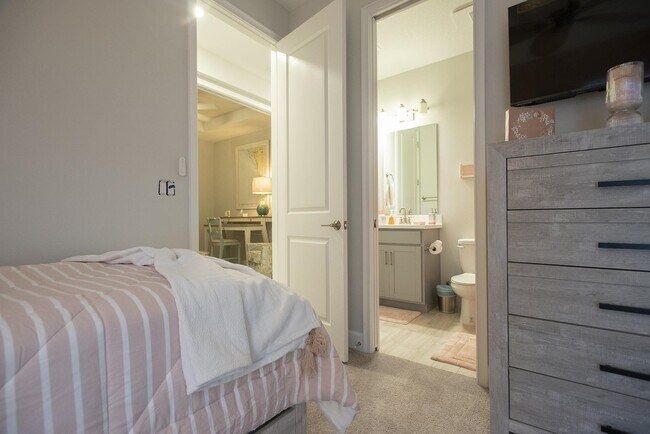 Foto del edificio - 4749 Tortona Ct