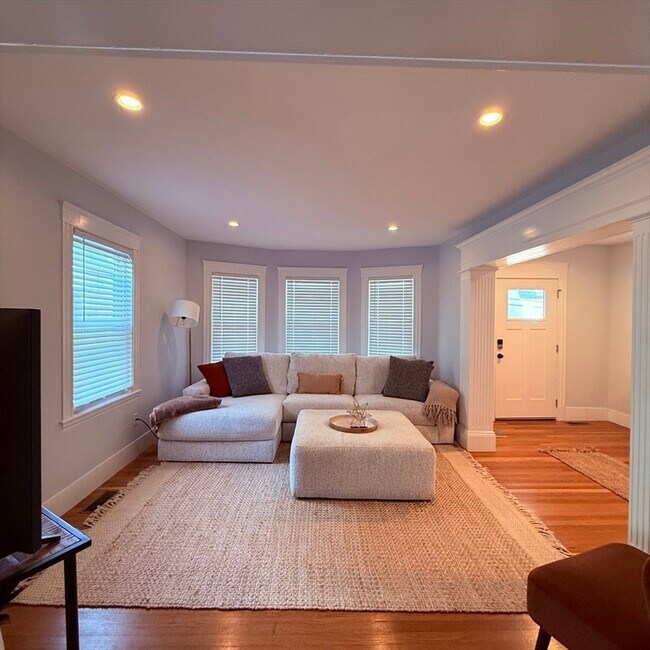 Foto del edificio - 58 Metropolitan Ave