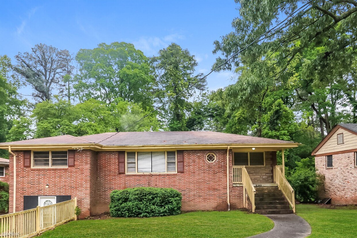 Primary Photo - 3 br, 2 bath House - 3480 CREIGHTON Road SW