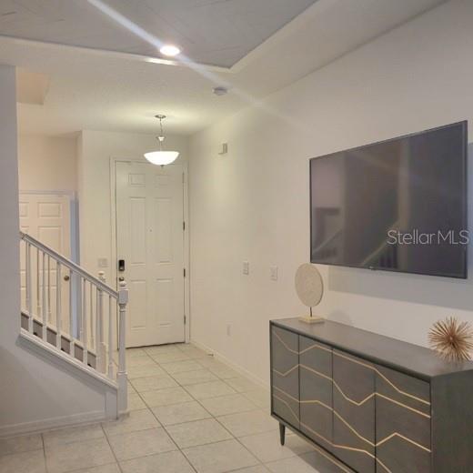 Building Photo - 5749 Skytop Dr