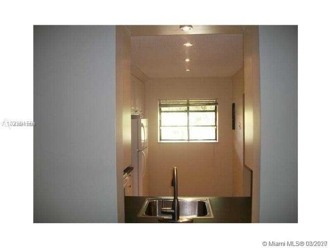 Building Photo - 1258 S Military Trail
