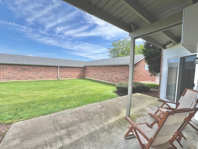 Building Photo - 1363 Cunat Ct