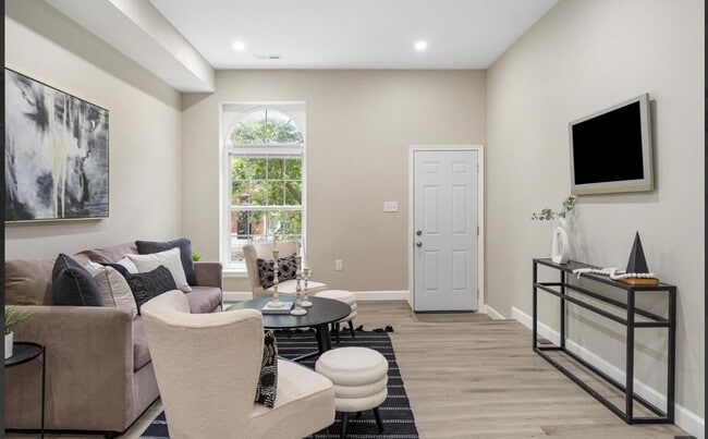 Photo - Luzerne House