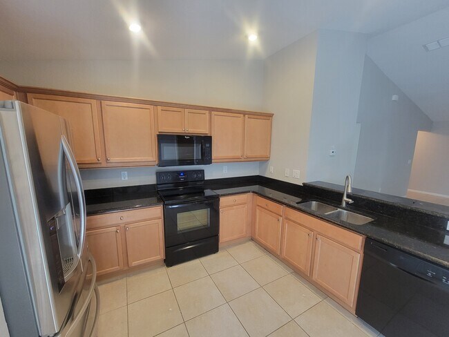 Foto del edificio - 4907 Summerfield Cir