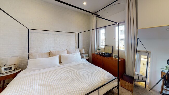 Foto del edificio - 37 Bowdoin St