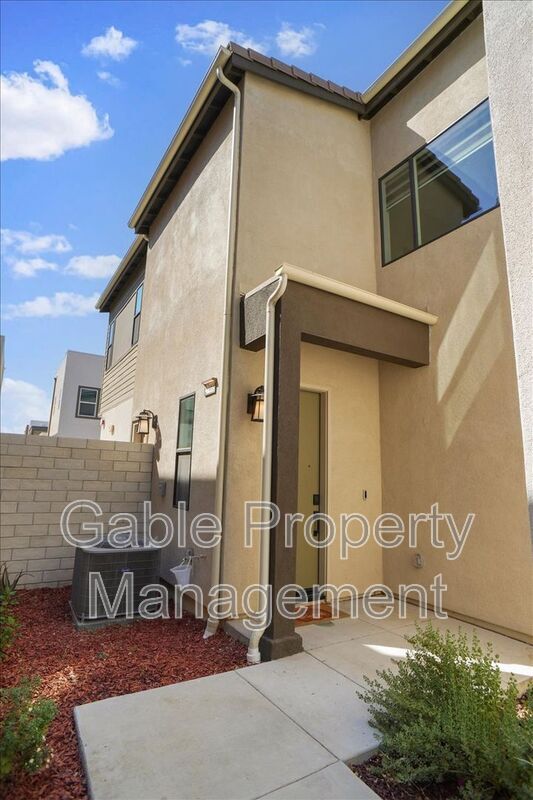 Building Photo - 27468 Flycatcher Pl