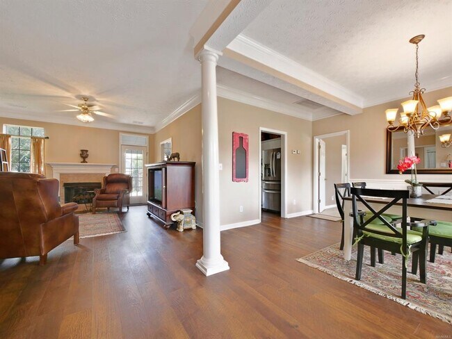 Foto del edificio - 8549 Hampshire Dr