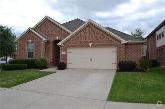 Building Photo - 1601 Mockingbird Dr