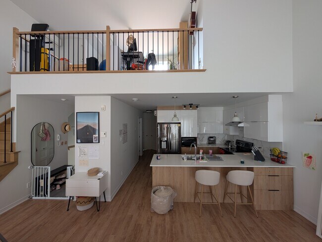 Photo du bâtiment - 6900 Rue De Chambéry