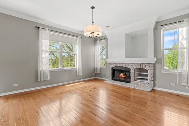 Foto del edificio - 259 Grand Ridge Rd