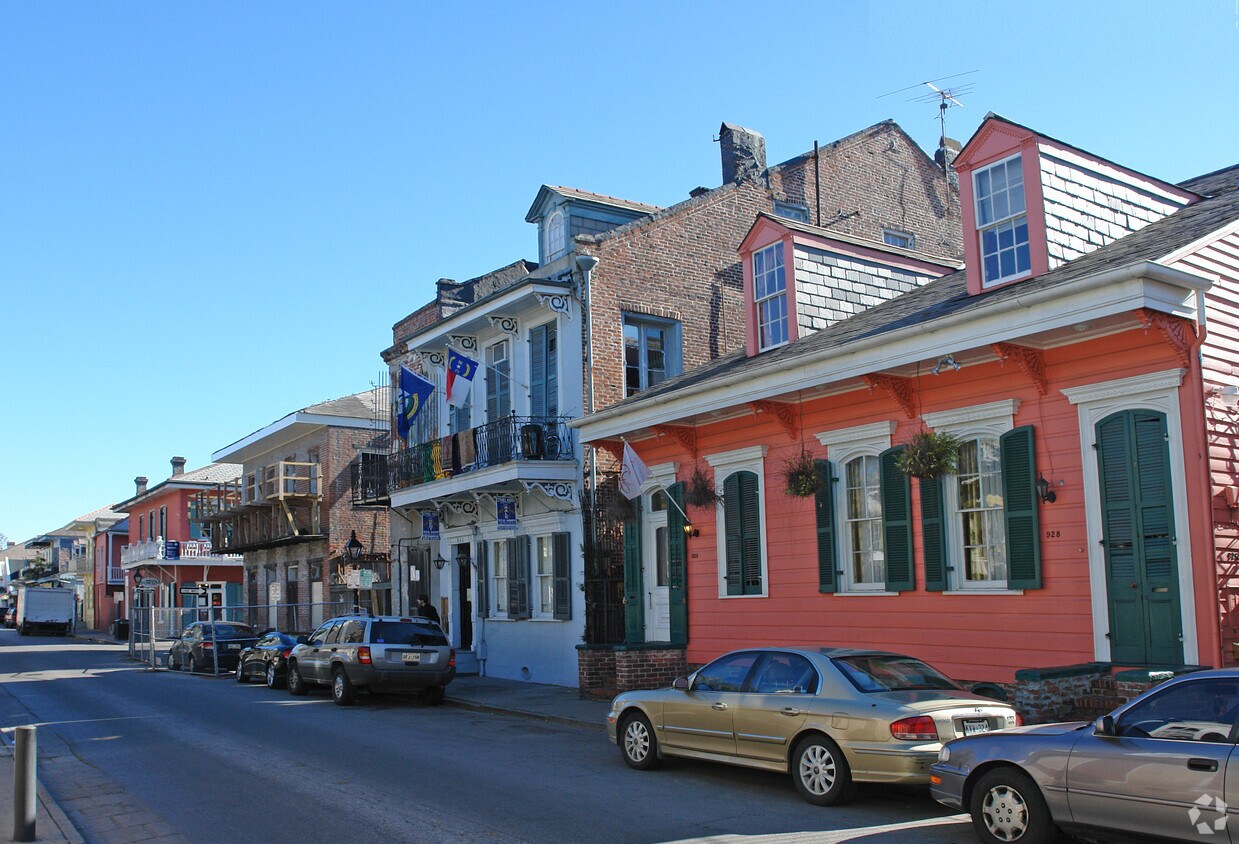 Primary Photo - 932 Bourbon St