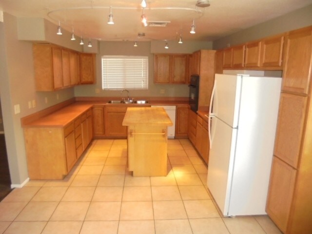 Foto del edificio - 4320 W Redfield Road