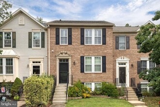 Building Photo - 712 Pine Drift Dr