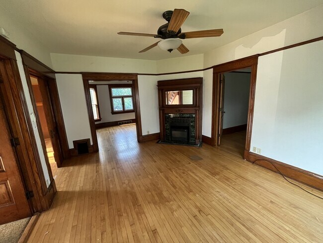 Foto del edificio - 1325 S 9th St