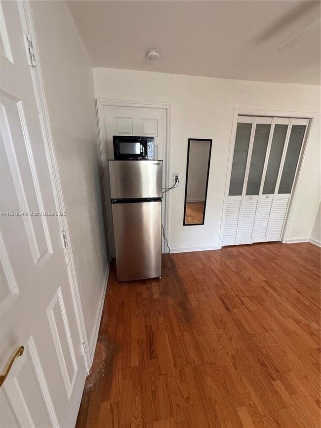 Foto del edificio - 2231 N 66th Ave