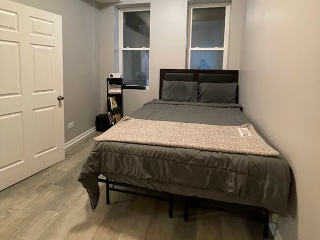 Building Photo - 1939 S Sawyer Ave