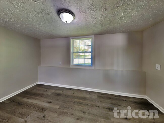 Foto del edificio - 868 Ashwood Crossing