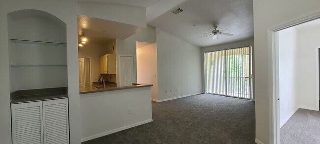 Building Photo - Lovely Legacy Dunes Large Condominium