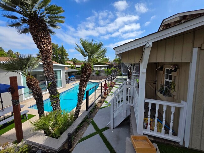 Foto del edificio - 6097 Charae St