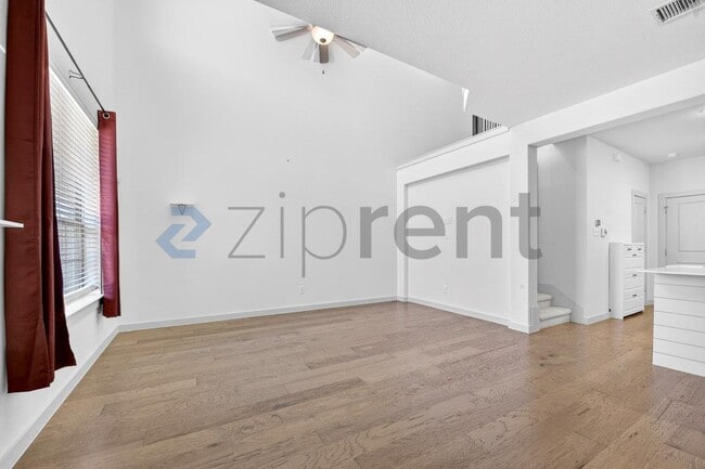 Building Photo - 3909 Sukay Dr