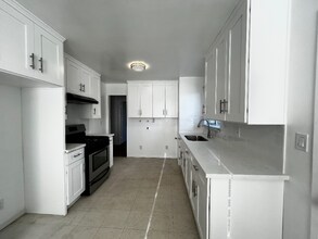 Building Photo - 225 E Ada Ave