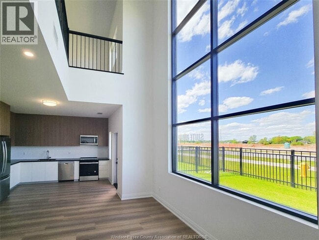 Building Photo - 4400 Laurier Pkwy