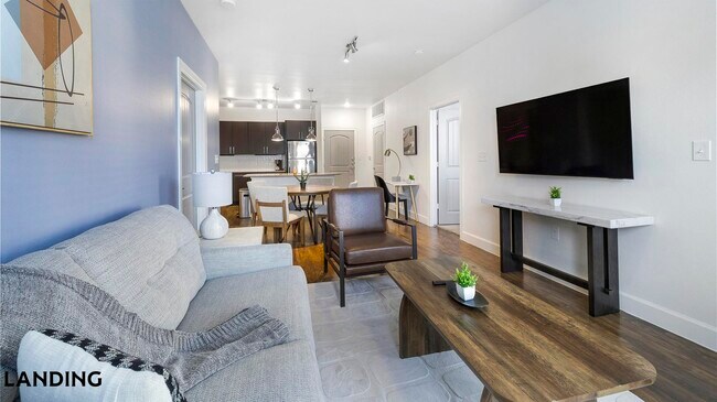 Foto del edificio - 5275 Town and Country Blvd