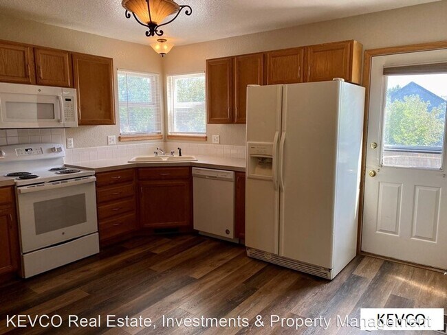 Building Photo - 4 br, 3 bath House - 2727 Bianco Dr