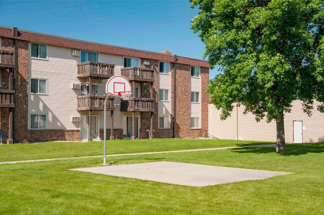 Building Photo - Forest Park Apartments