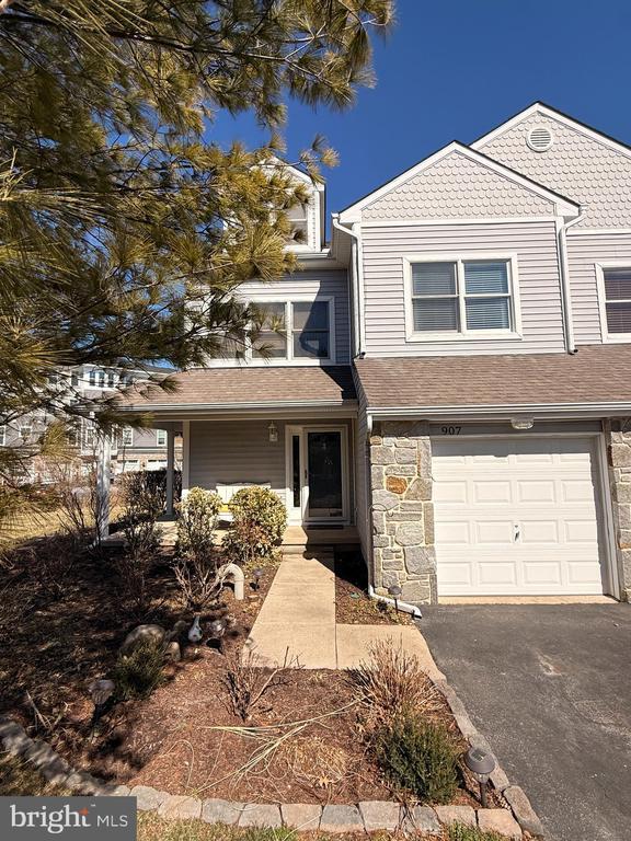 Foto del edificio - 907 Auckland Way