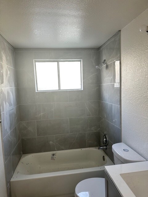Building Photo - 3635 Bellinger Ct
