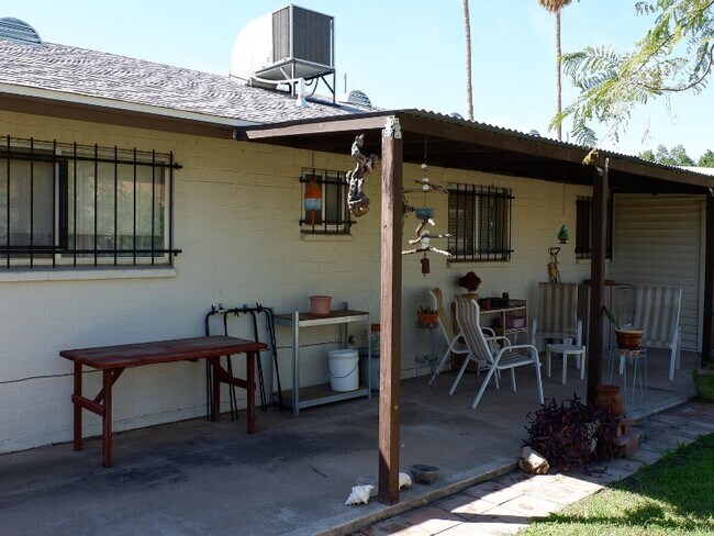 Foto del edificio - 1512 W Bentley St