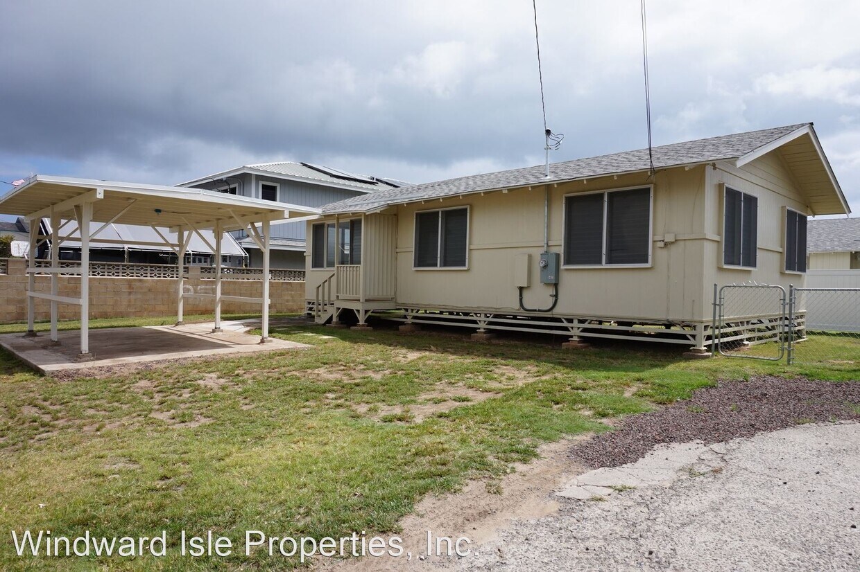 Primary Photo - 3 br, 1 bath House - 430 C Hualani Street