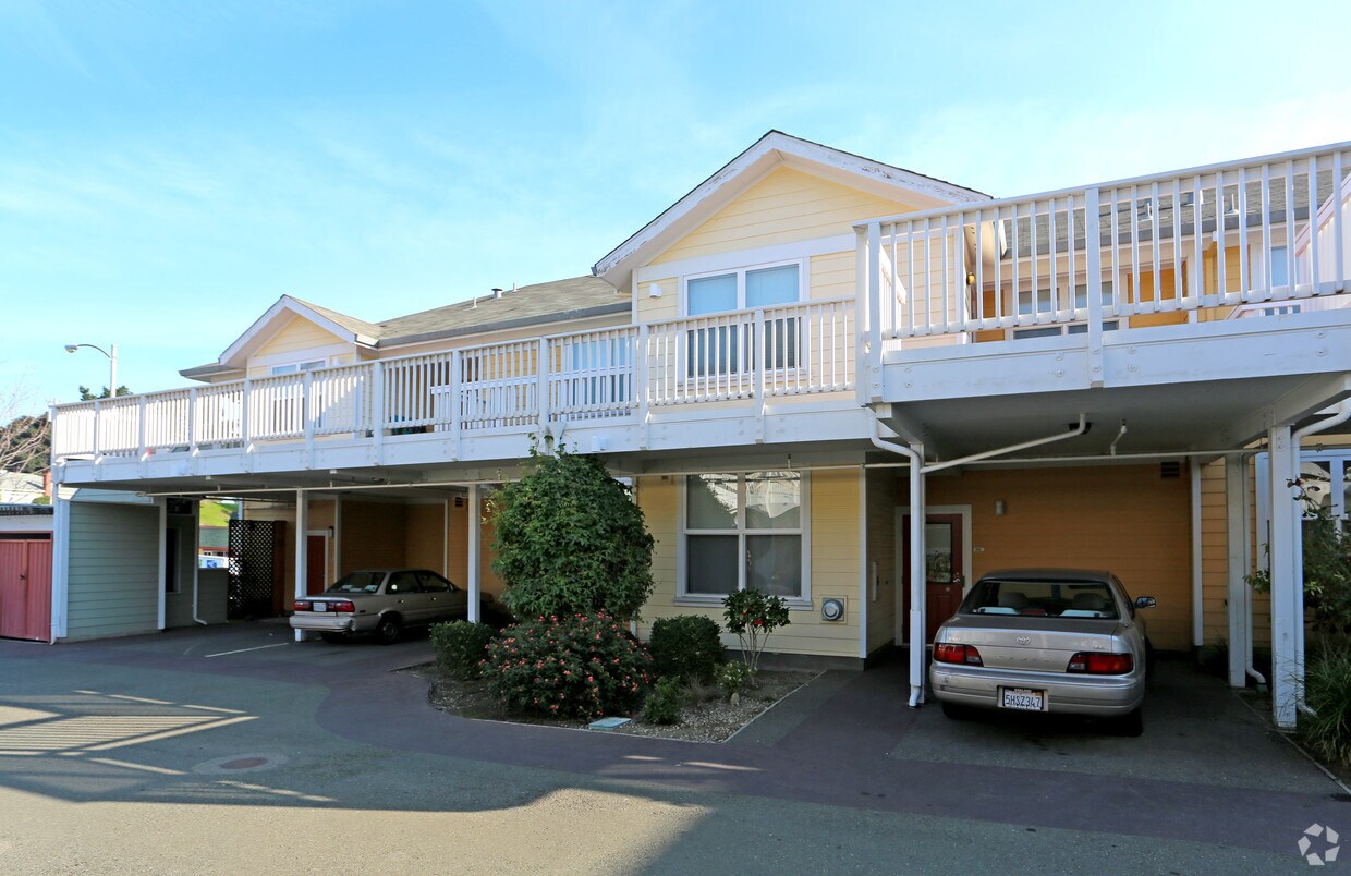 Foto del edificio - Alvarez Court Apartments