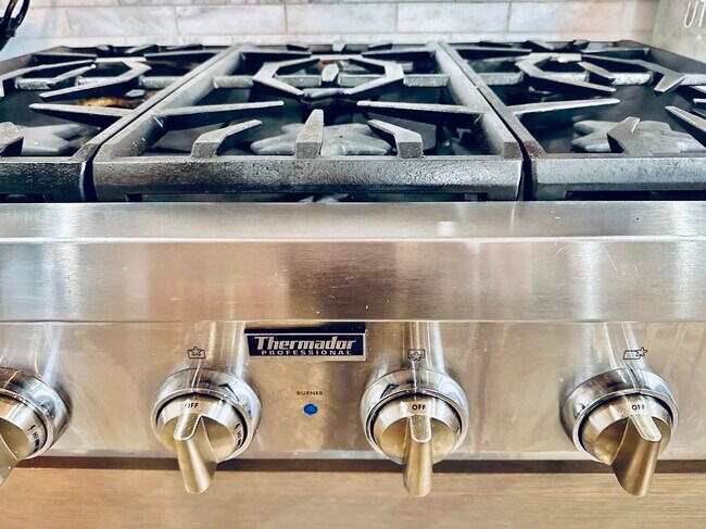 Si te gusta cocinar, te encantará la cocina. - 3755 S Single Tree Ave