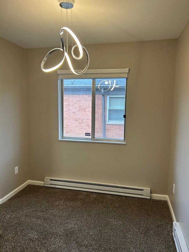 Building Photo - 5452 Dunmore Dr