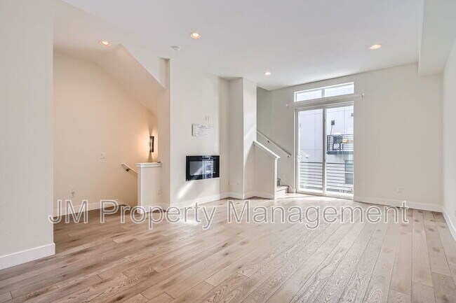 Foto del edificio - 3090 Wilson Ct