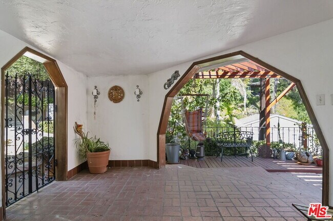 Foto del edificio - 4322 Ensenada Dr