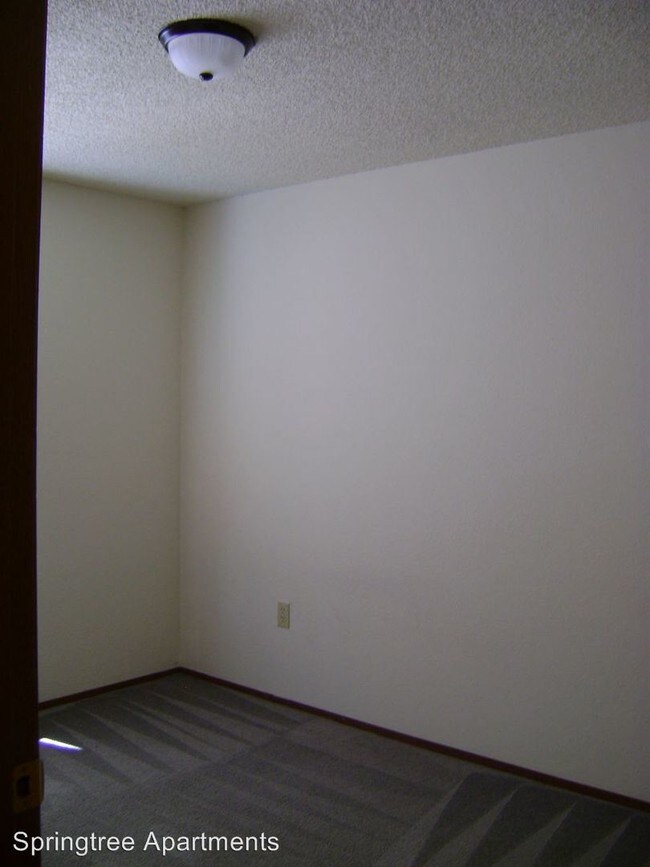 Foto del edificio - 4810 127th Street Ct SW