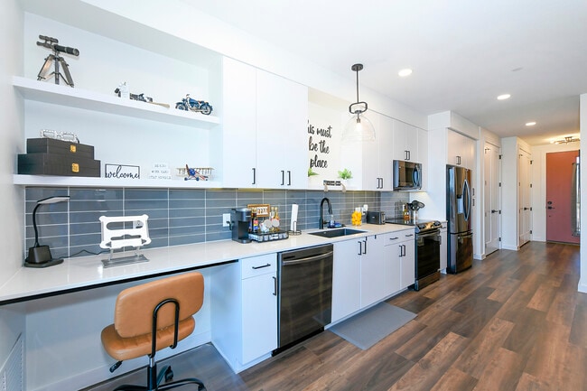 Building Photo - 2165 Gabriels Pl