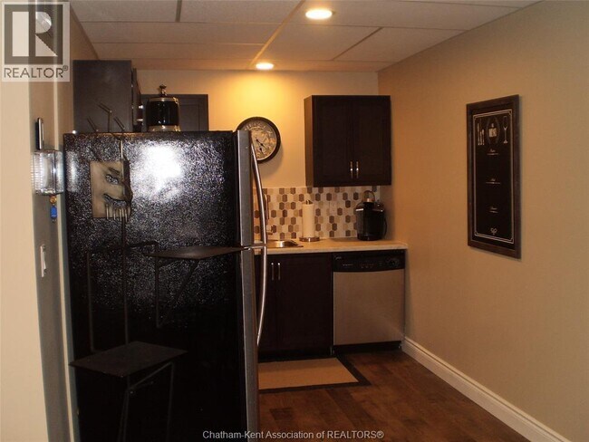 Building Photo - 601 Grand Ave E