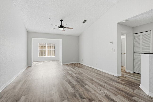 Building Photo - 8215 Ibis Club Dr