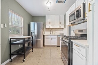 Building Photo - 108 Bonita Ave