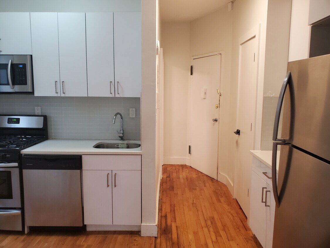 Foto principal - 192 Clinton Ave