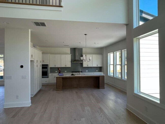 Foto del edificio - 6940 Pond Vw Dr