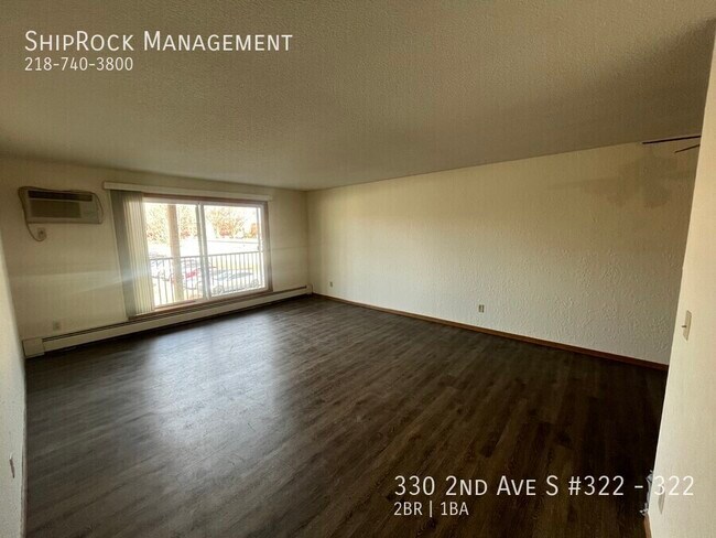 Foto del edificio - 330 2nd Ave S